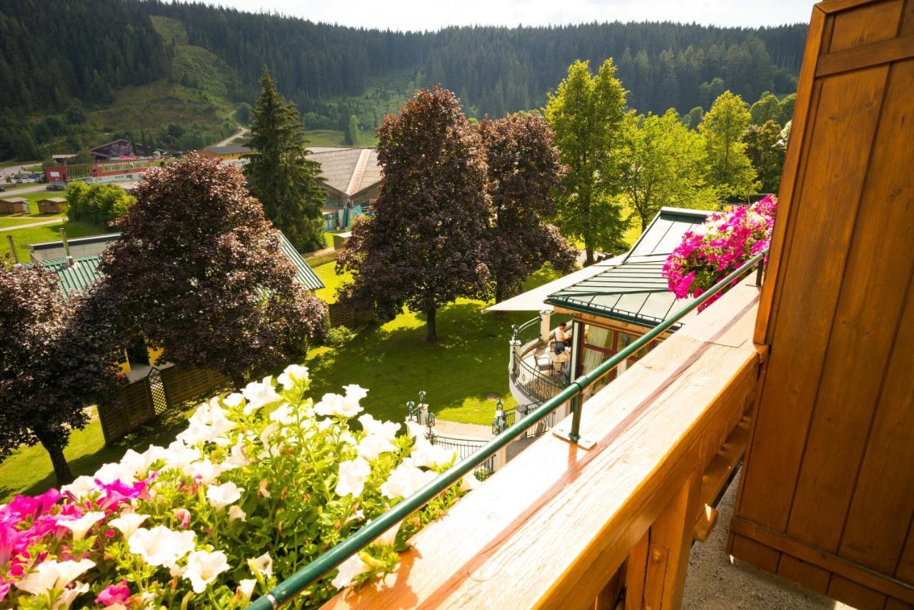Hotel Matschner Ramsau am Dachstein Exterior photo